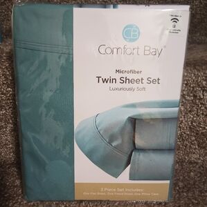 Brand New Microfiber Twin Sheet Set